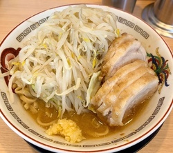 川越 ラーメン二郎 川越店: おじランち